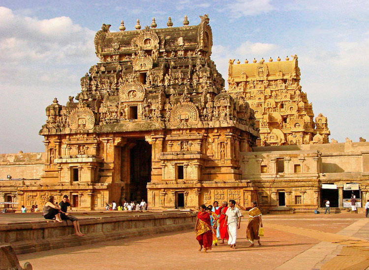 brihadeeswarar-temple