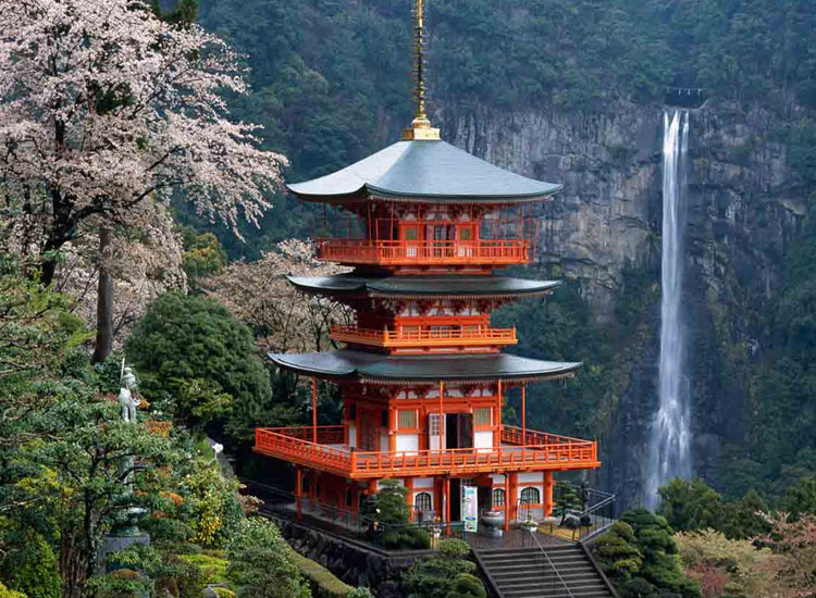 Kumano-Ancient-Trail-Japan-1