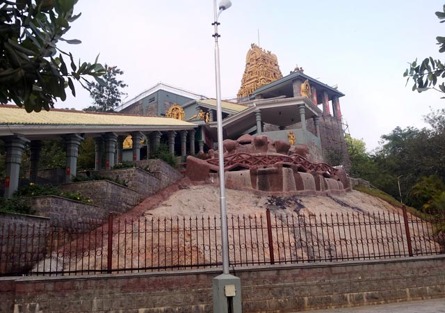 Chennimalai-Muruga-Temple