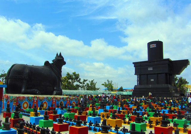 Kotilingeshwara-Temple-Karnataka